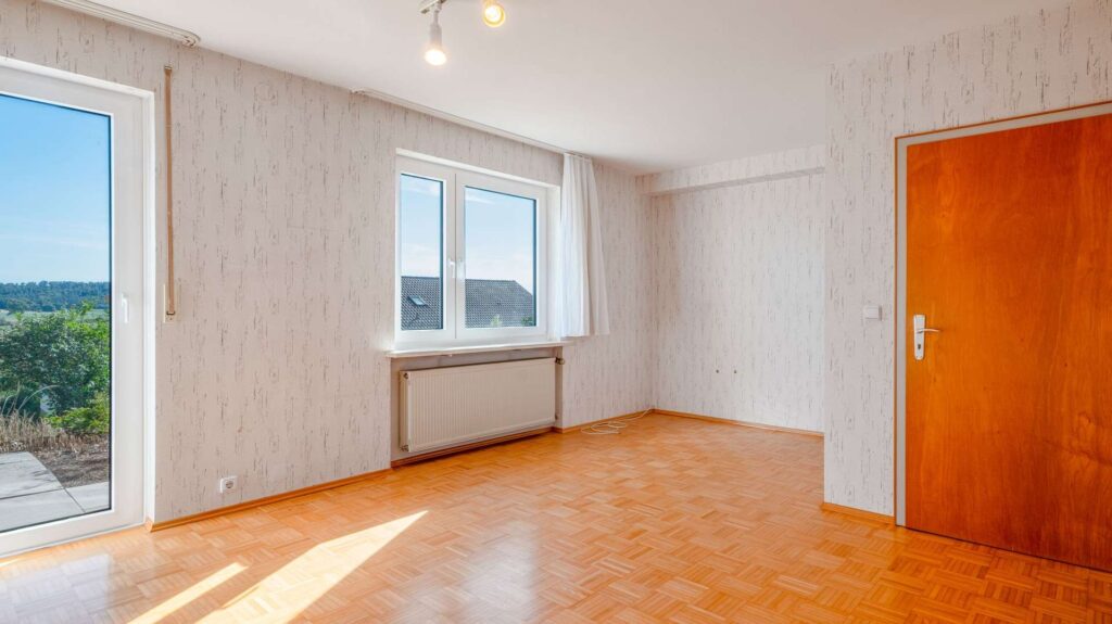 UG- Wohnzimmer mit Küchenbereich